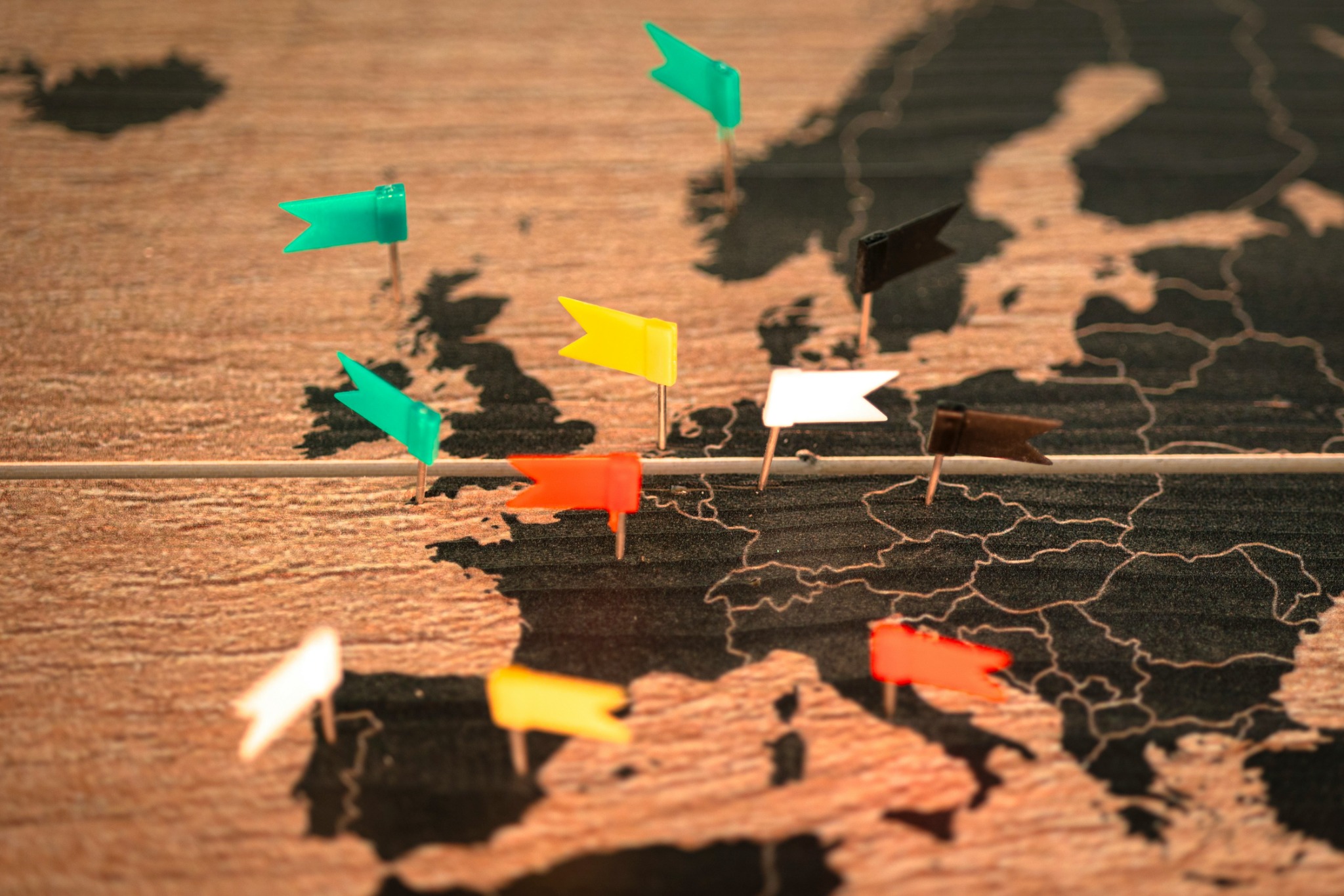Map of Europe with destination flags marking study connections